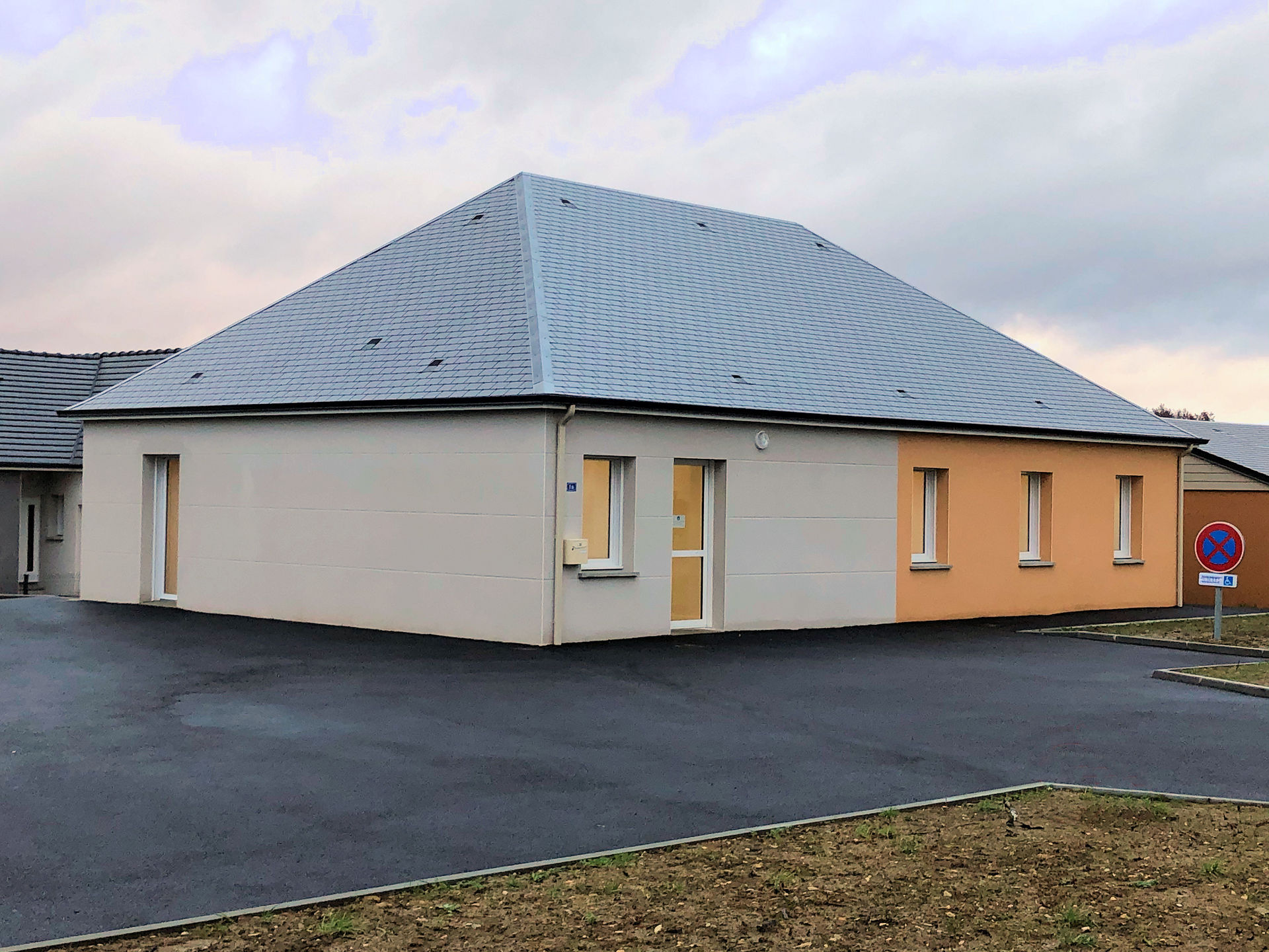 Construction d’un cabinet de kinésithérapeutes de plain-pied à Valframbert (Orne)